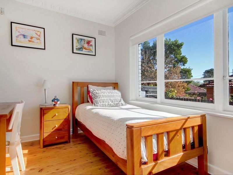 27 Macdonald Cres, Bexley North NSW 2207