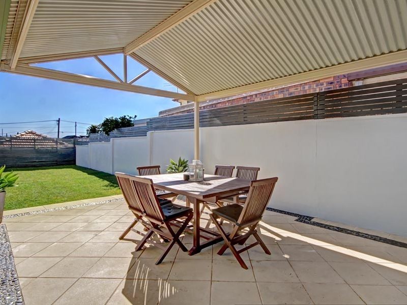 27 Macdonald Cres, Bexley North NSW 2207