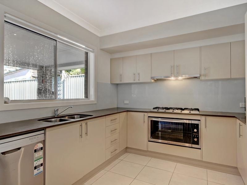 2/112 Garnet Road, Gymea NSW 2227