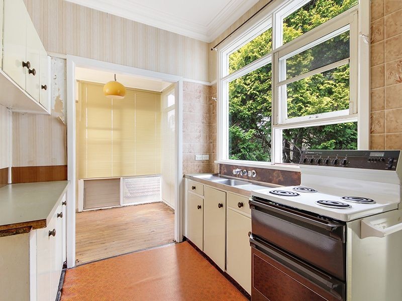 30 Cudgee Rd, Gymea Bay NSW 2227