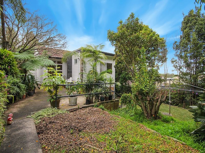 30 Cudgee Rd, Gymea Bay NSW 2227