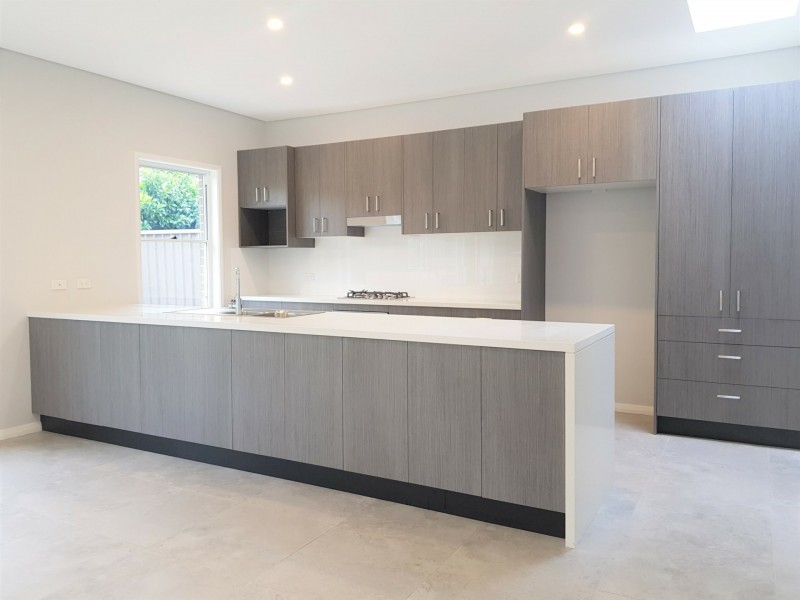 1B Spur Crescent, Loftus NSW 2232