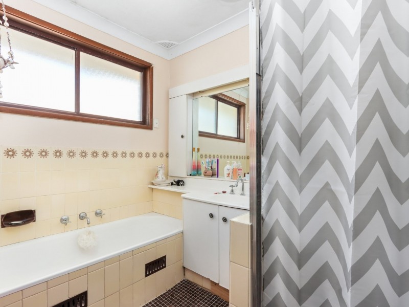 15 Rialto Place, Heathcote NSW 2233