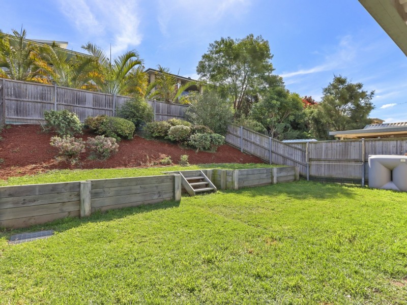 25 Flame Tree Circuit, Woonona NSW 2517