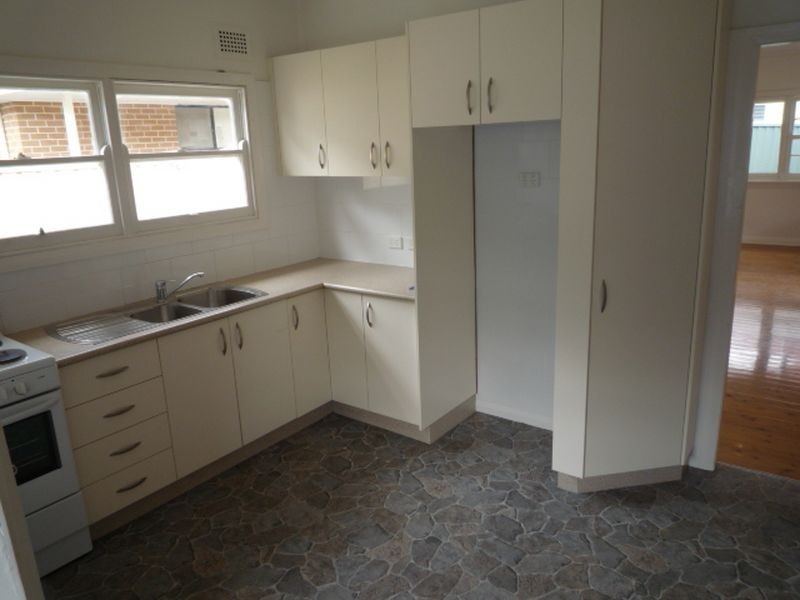 262 President Avenue, Miranda NSW 2228