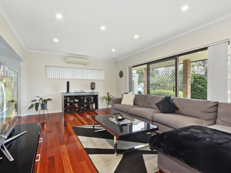 16 Meadow Place, Miranda NSW 2228