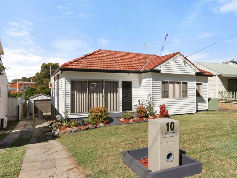 10 Omaru Avenue, Miranda NSW 2228