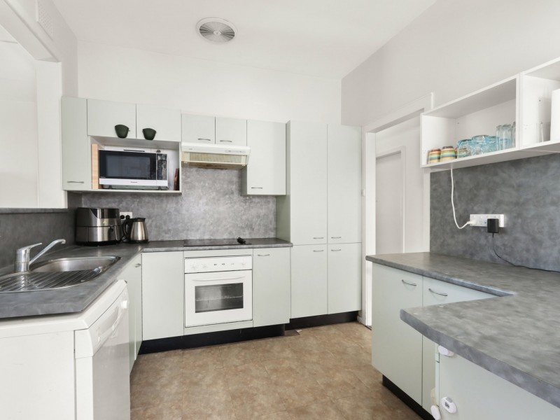 10 Omaru Avenue, Miranda NSW 2228