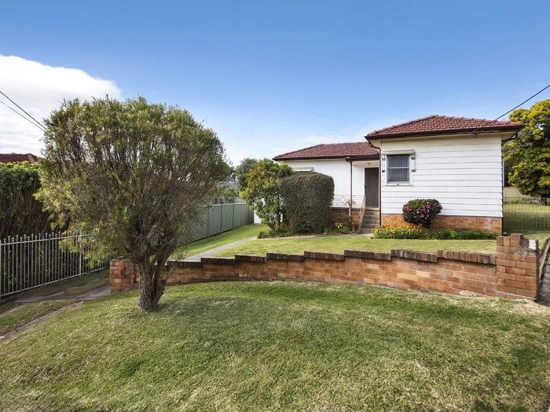10 Wolstenholme Avenue, Gymea NSW 2227
