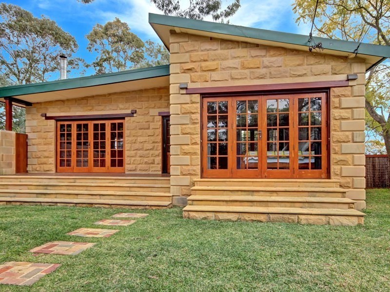 32 Abbott Road, Heathcote NSW 2233