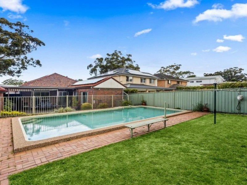 77 Chapman Street, Gymea NSW 2227