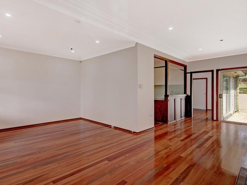 12 Vernon Ave, Gymea Bay NSW 2227