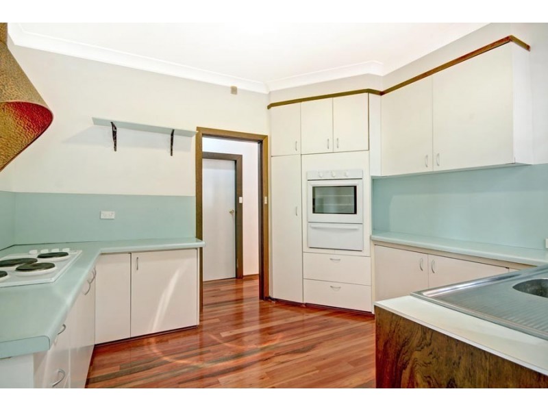 12 Vernon Ave, Gymea Bay NSW 2227