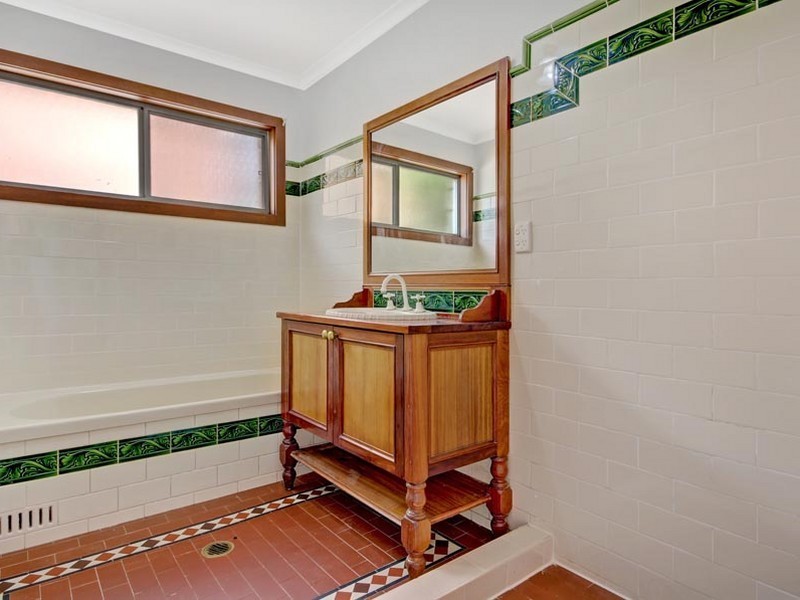 12 Vernon Ave, Gymea Bay NSW 2227