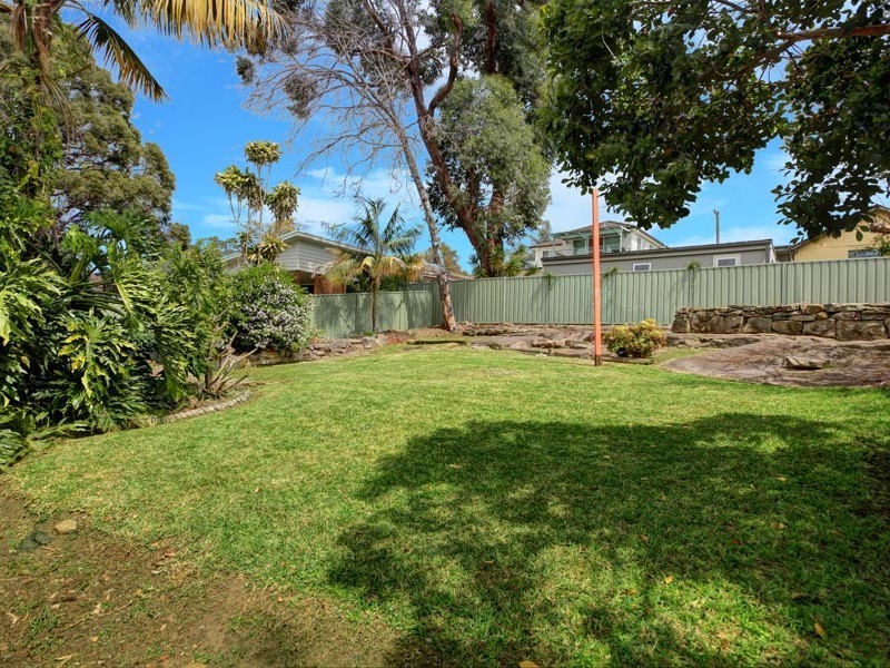 12 Vernon Ave, Gymea Bay NSW 2227