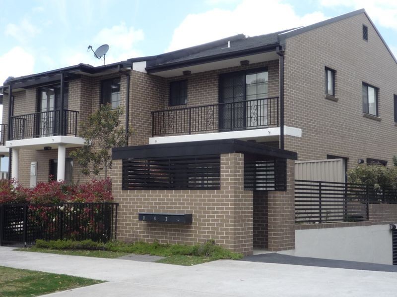 10/73-75 Acacia Road, Kirrawee NSW 2232