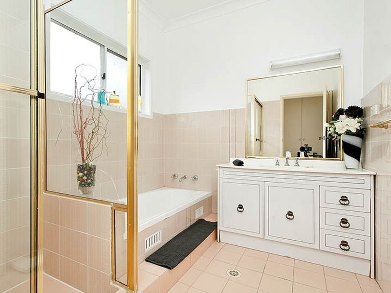 11 Horns Avenue, Gymea Bay NSW 2227