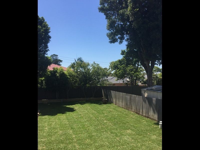 8 Pines Parade, Gymea NSW 2227