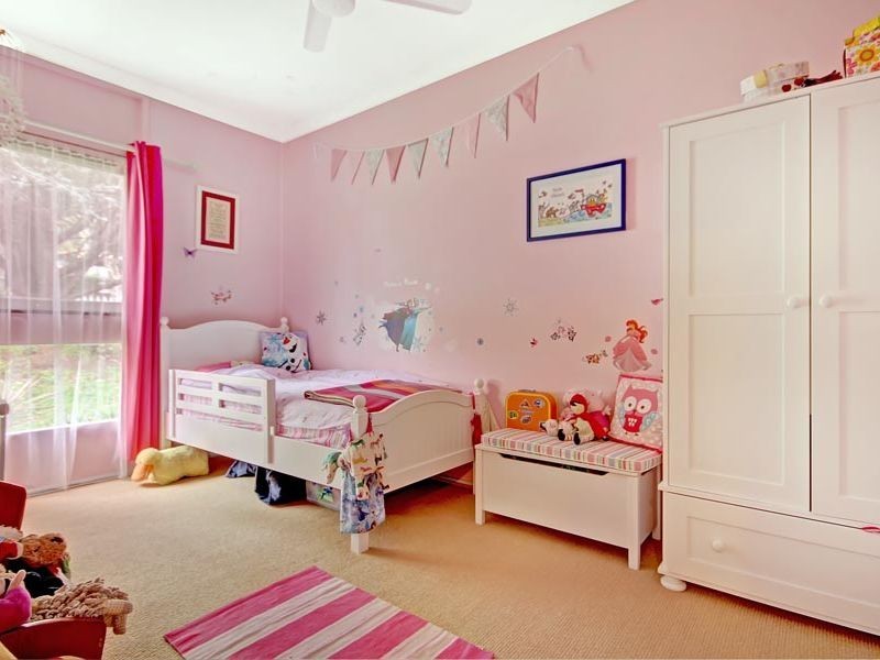 27 Leonay St, Sutherland NSW 2232