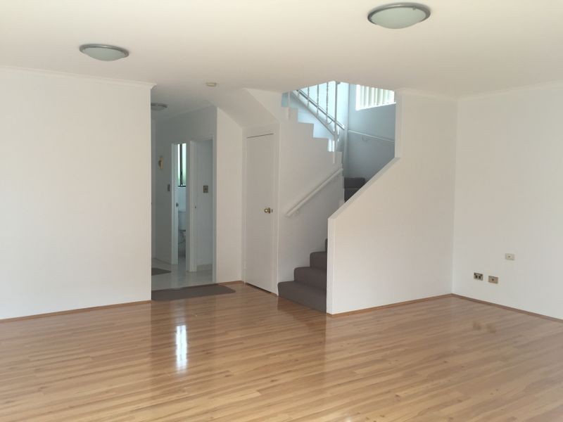 32/465 The Boulevarde, Kirrawee NSW 2232