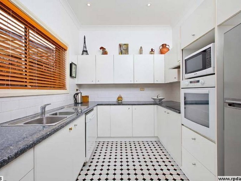 18 Yarra Burra Street, Gymea Bay NSW 2227