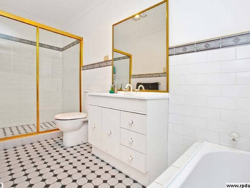 18 Yarra Burra Street, Gymea Bay NSW 2227