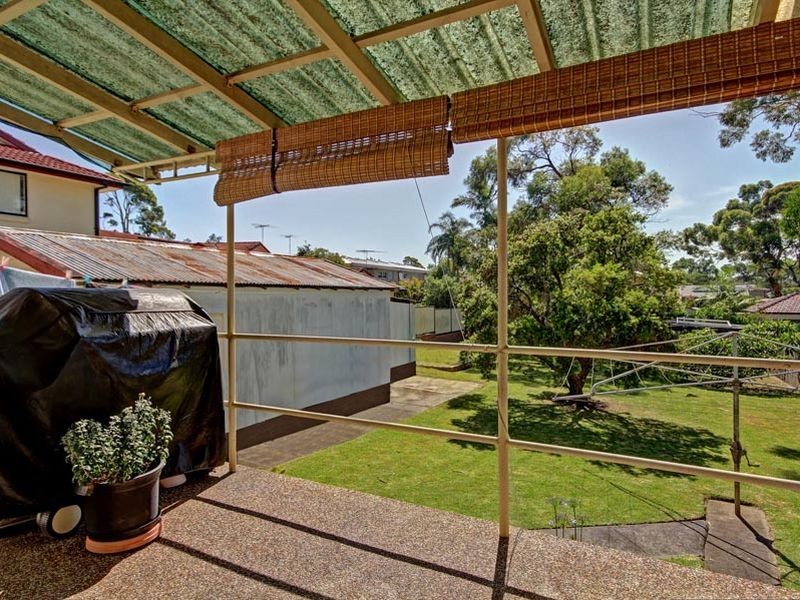 42 Manchester Road, Gymea NSW 2227