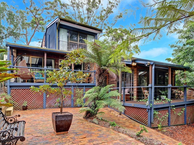 158 Grays Point Rd, Grays Point NSW 2232