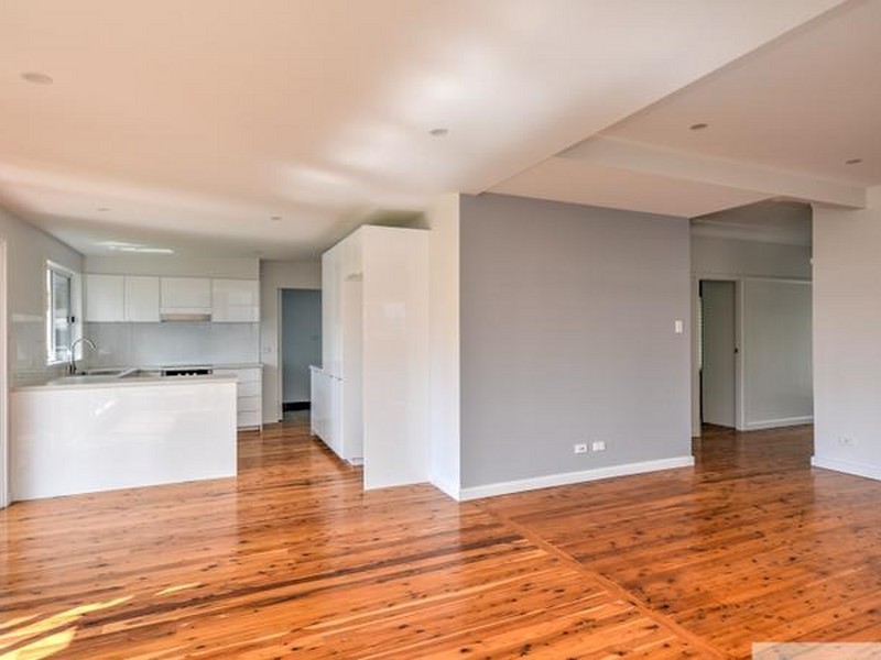 12 Kirrawee Avenue, Kirrawee NSW 2232