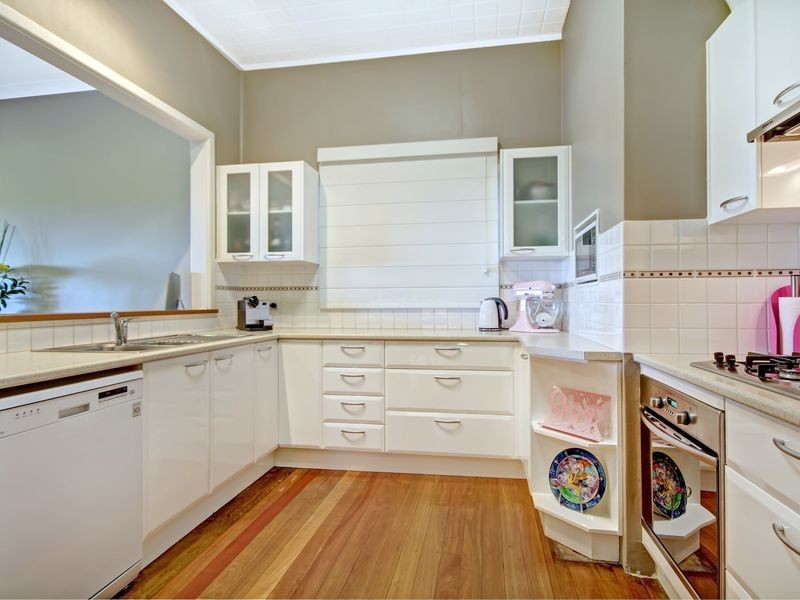 10 Milburn Rd, Gymea NSW 2227