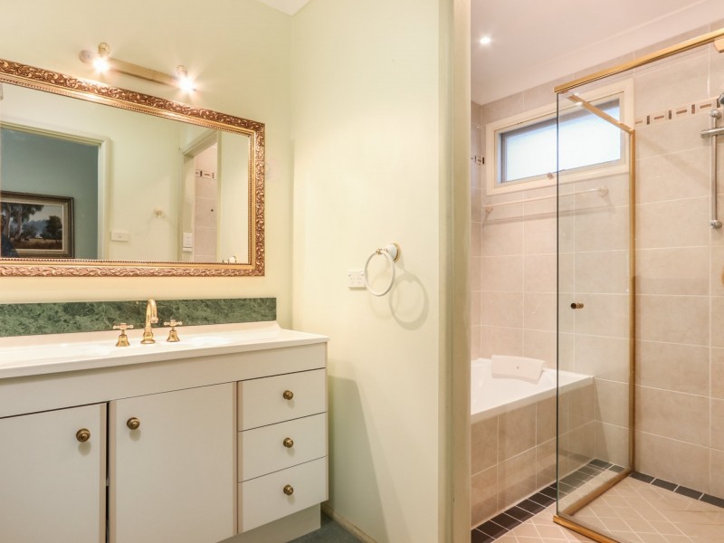 17 Narooma Place, Gymea Bay NSW 2227