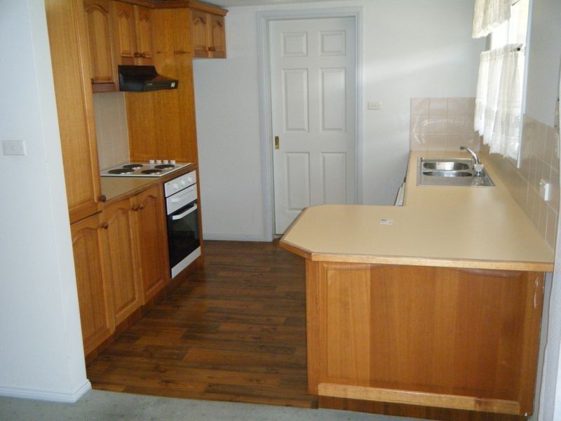 7/2-4 Liddle Streeet, Woonona NSW 2517