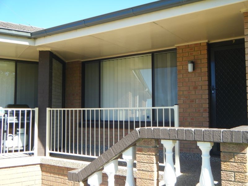 4 8 OConnell Street, Barrack Heights NSW 2528