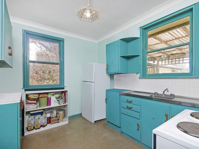 27 Lassiter Avenue, Woonona NSW 2517