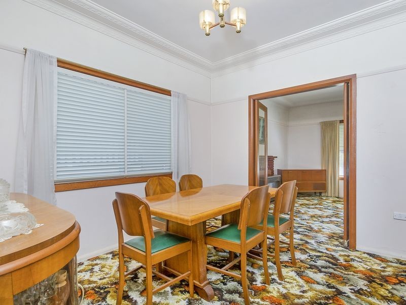 18 Hillcrest Avenue, Woonona NSW 2517