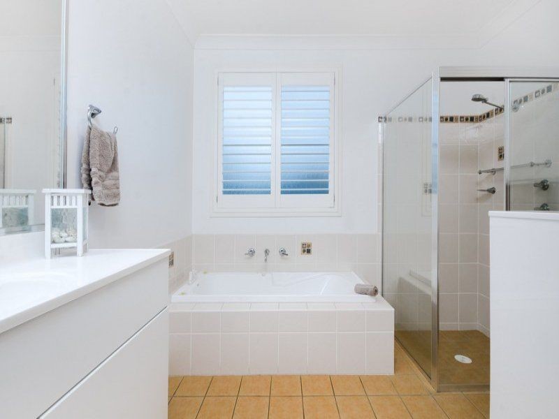 6 Wattle Road, Woonona NSW 2517