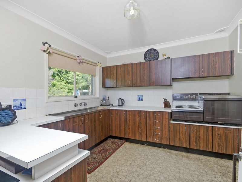 37 Organs Road, Bulli NSW 2516