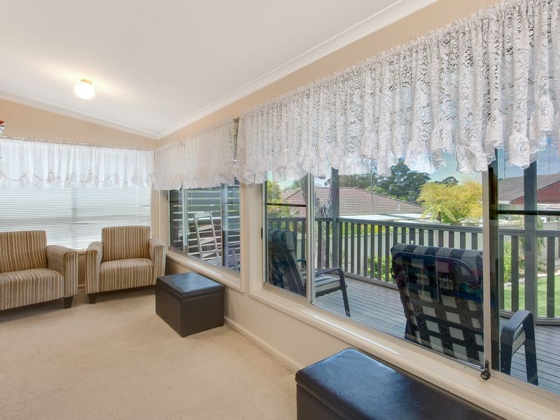18 Loch Caron Avenue, Farmborough Heights NSW 2526