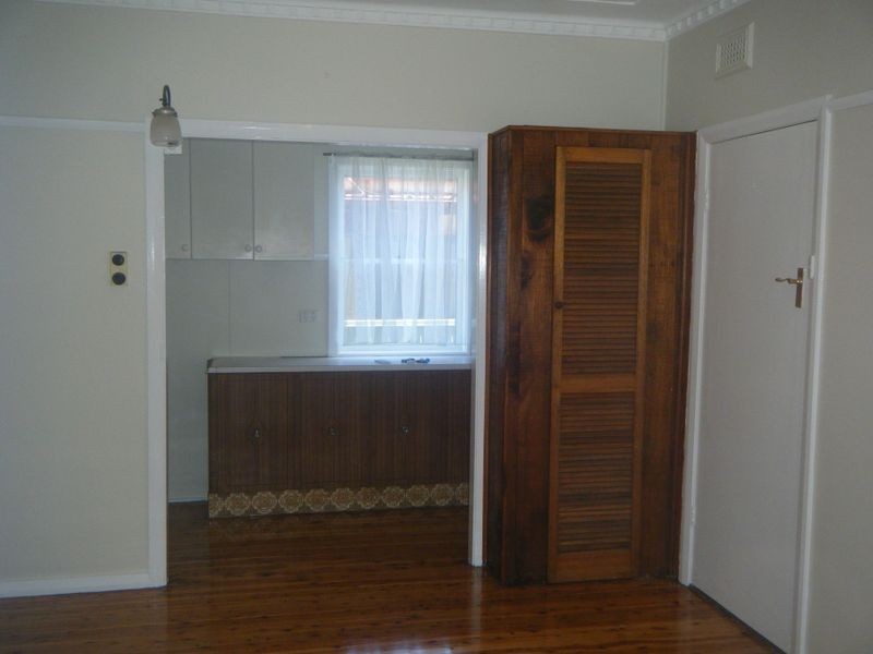 38 Duff Parade, Corrimal NSW 2518