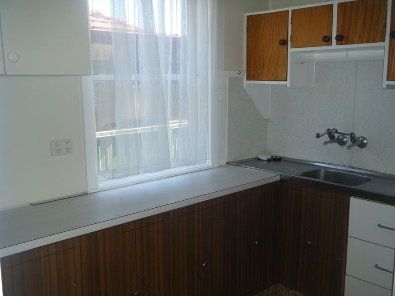 38 Duff Parade, Corrimal NSW 2518