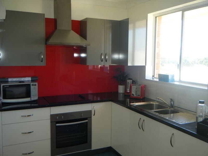 8/2 Murranar Road, Towradgi NSW 2518