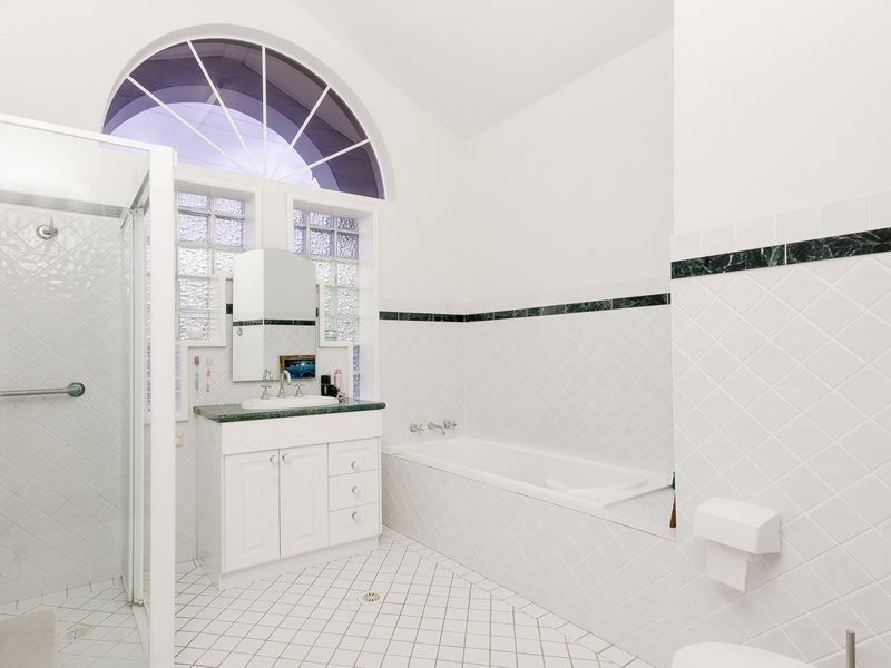 1/7 Russell Street, Balgownie NSW 2519