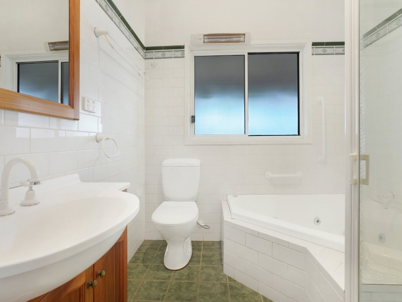 33 Canyon Road, Baulkham Hills NSW 2153
