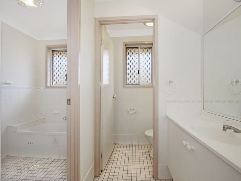 100 Douglas Rd, Doonside NSW 2767