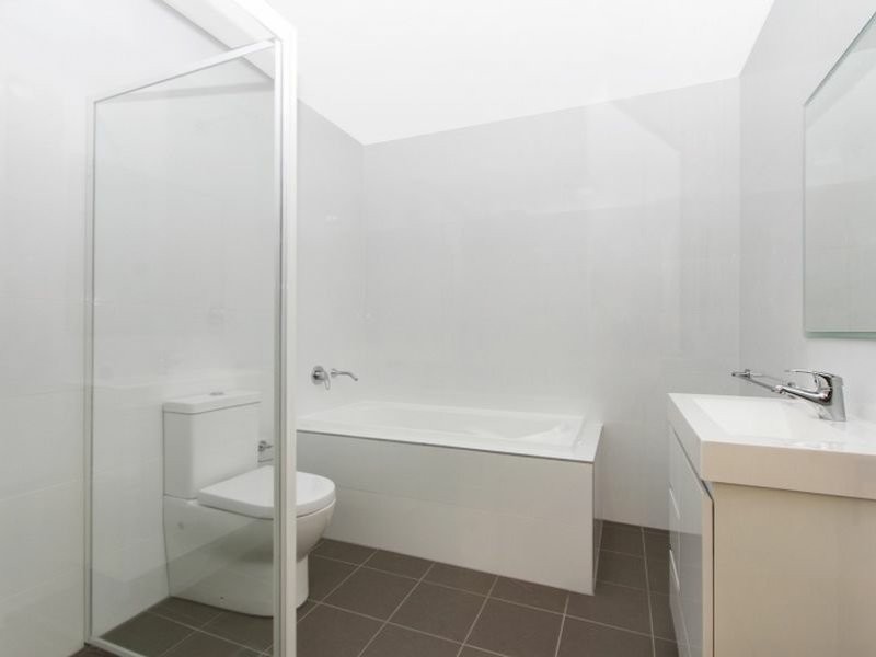 111/32-24 Mons Rd, Westmead NSW 2145