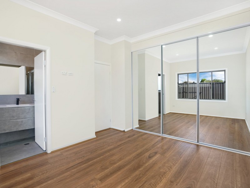 Unit 4/95-97 Girraween Rd, Girraween NSW 2145