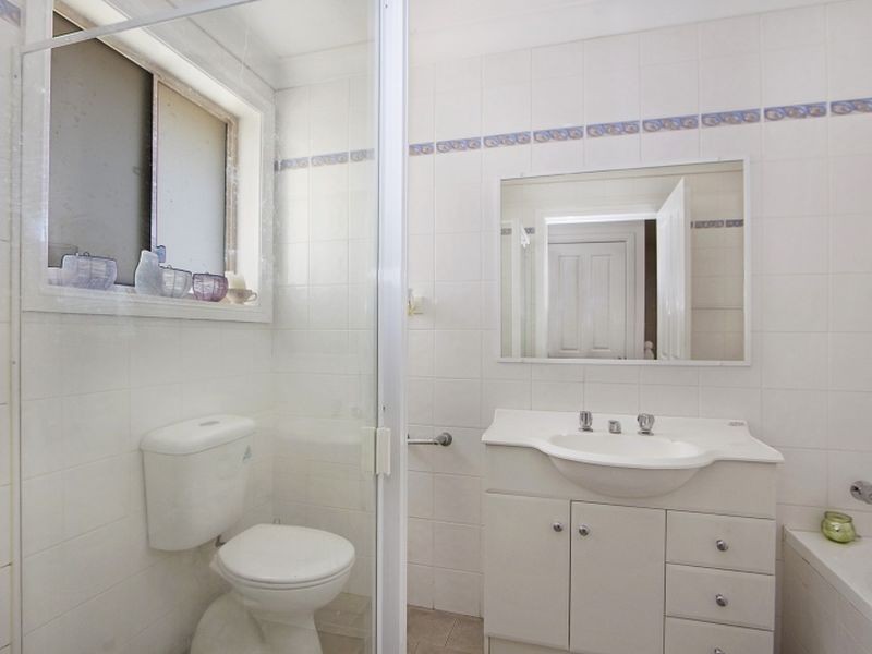 5/125 Old Northern Rd, Baulkham Hills NSW 2153