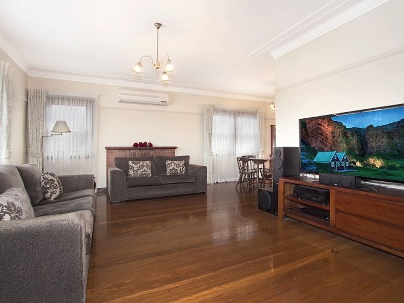 27 Collins St, Pendle Hill NSW 2145