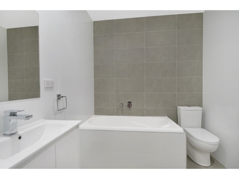 11/27-29 Tungarra Road, Girraween NSW 2145