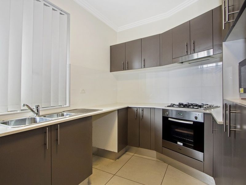 63/2-12 Civic ave, Pendle Hill NSW 2145